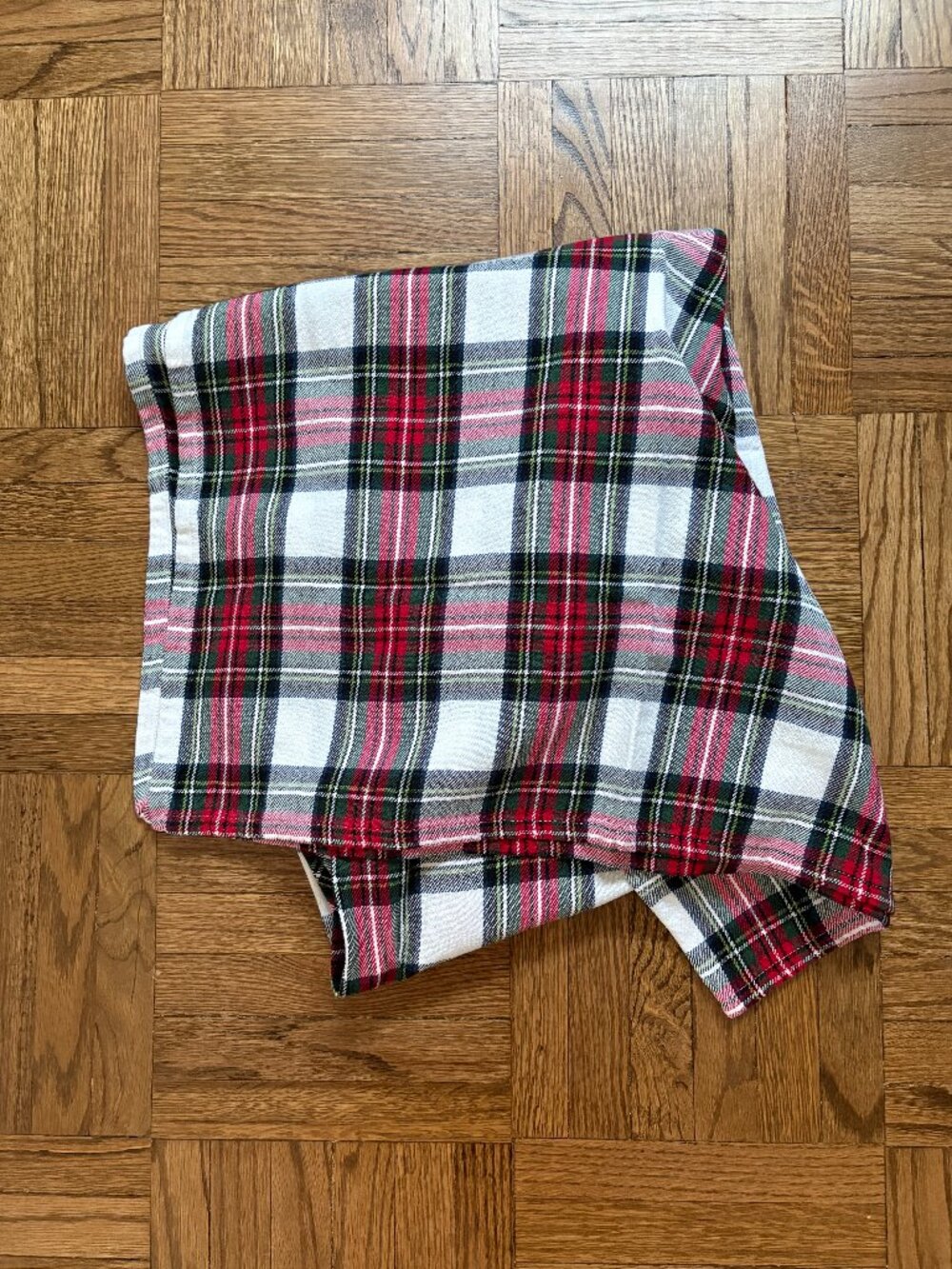Holiday Plaid Table Linen Set